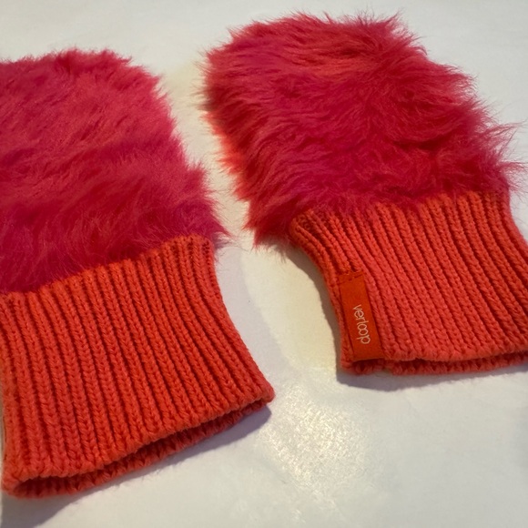 FAUX FUR KNIT MITTENS warm soft - hot pink and salmon color - Picture 4 of 12